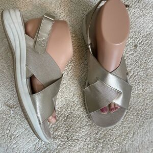 😍Easy spirit sandals size 9